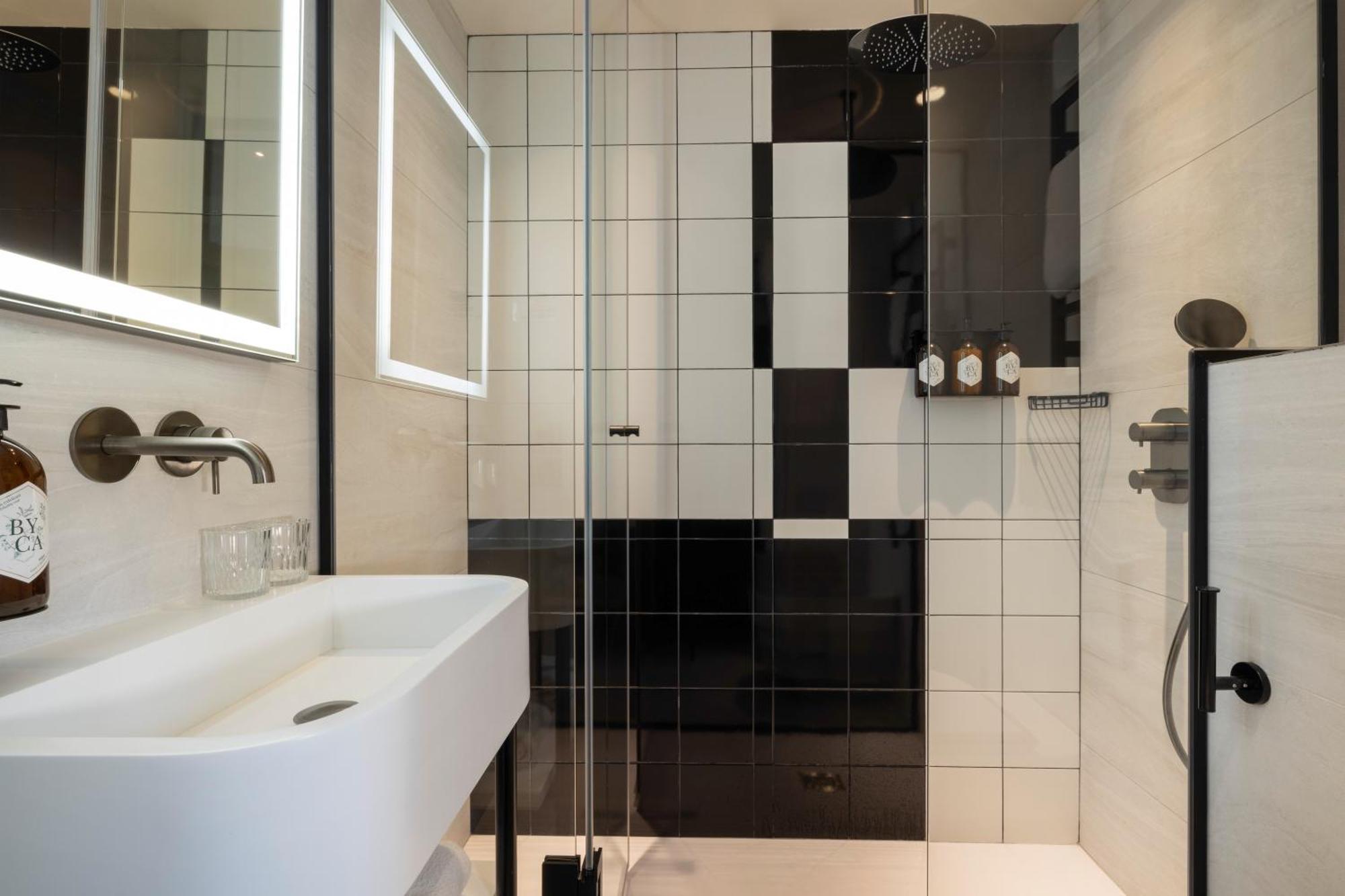 Raspail Montparnasse Hotel Paris